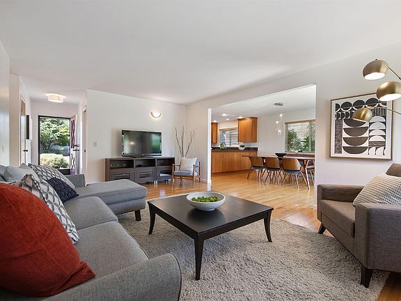 5th image of 532 Avenue Del Oro