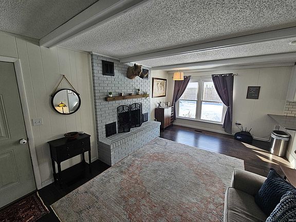 5th image of 1810 Forbes Rd