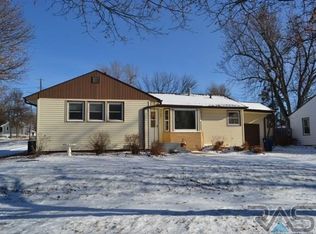 400 S Lewis Ave, Sioux Falls, SD 57103