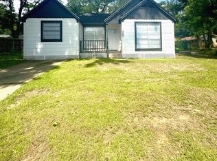 221 N Sanders St, Nacogdoches, TX 75964