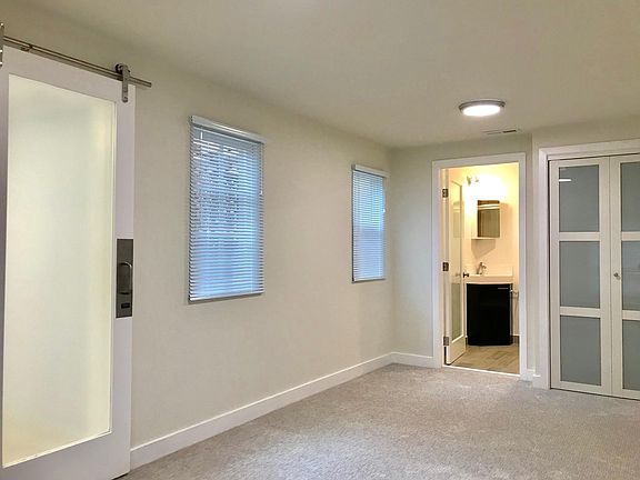 3rd image of 2660 Webster St #10