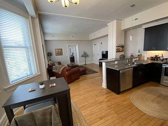 5th image of 203 9th St #4B