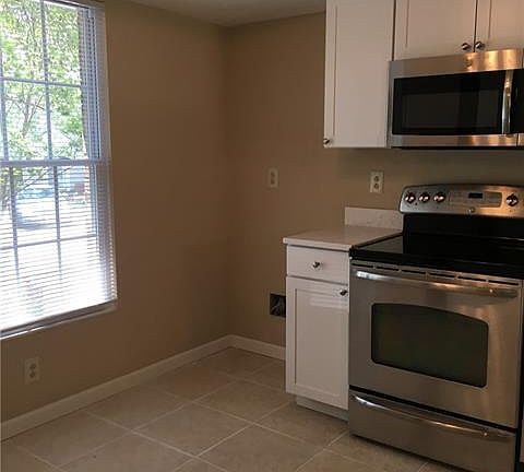 2nd image of 5113 Fair Wind Ln