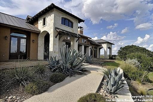 1st image of 3305 ARROWHEAD DRIVE