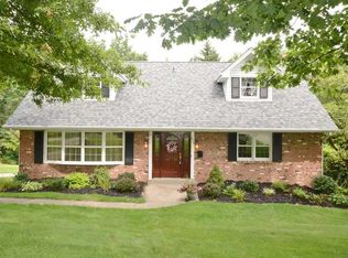 215 McGregor Dr, Canonsburg, PA 15317