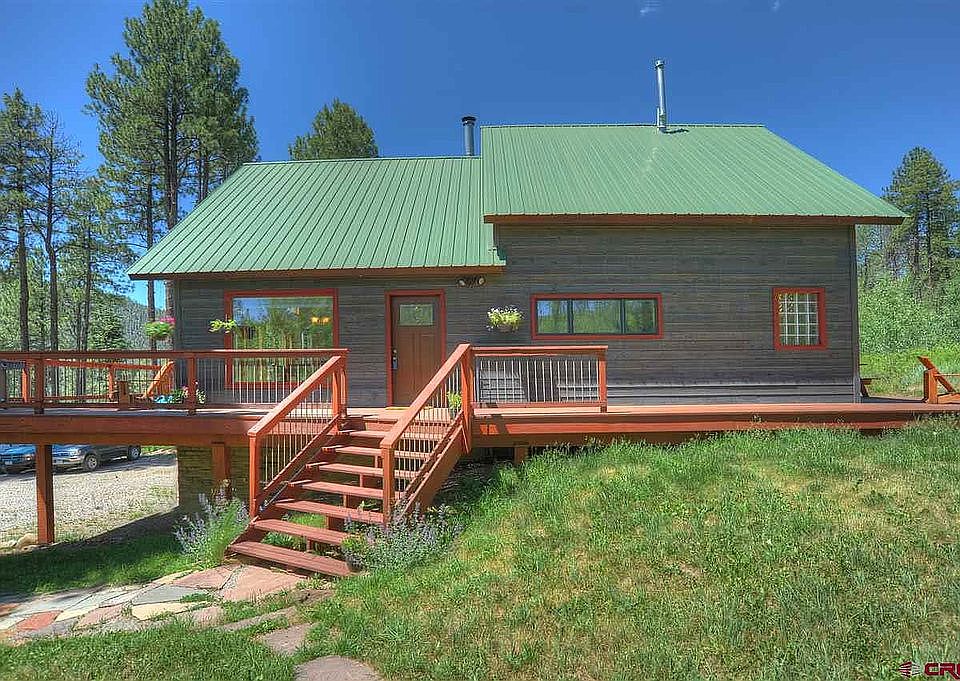 East/main entry aspect