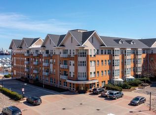 23 Pierside Dr Unit 413, Baltimore, MD