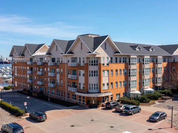 23 Pierside Dr Unit 413, Baltimore, MD 21230