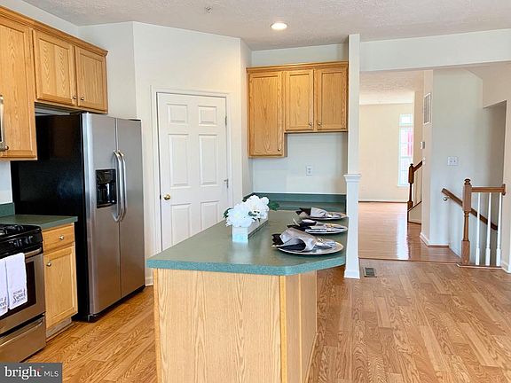 4th image of 7243 Fair Oak Dr