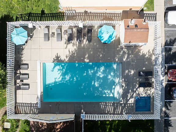 Arcadia-Green-Pool