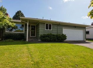 9336 SE Madison St, Portland, OR