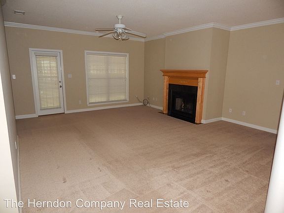 5th image of 4270 Conway Cir