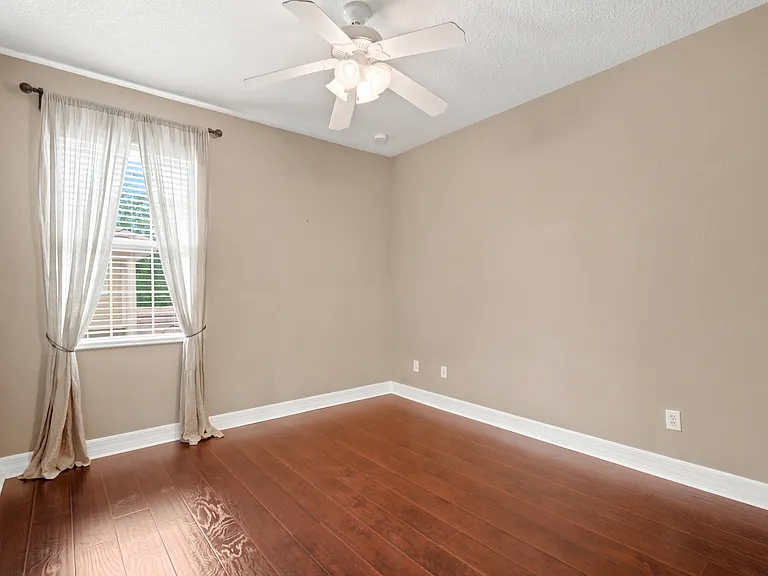 117 Hedgewood Dr — Photo 17