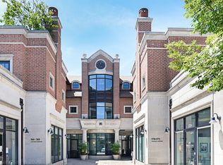 566 Lincoln Ave UNIT 2E, Winnetka, IL 60093
