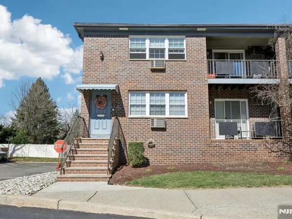 580 Bloomfield Ave #15B, West Caldwell, NJ 07006
