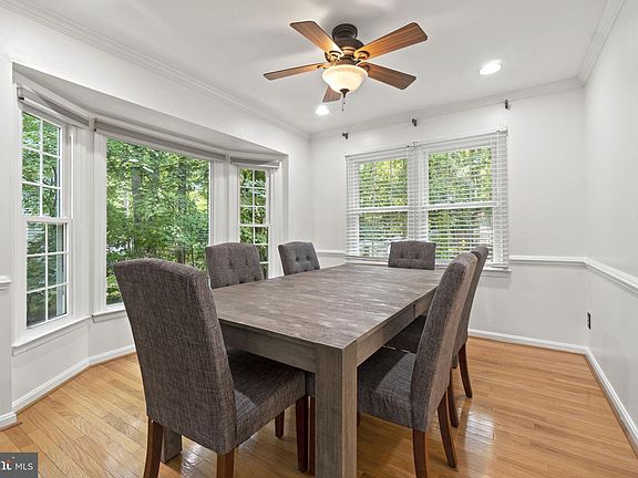 5th image of 5911 Queens Mill Cir