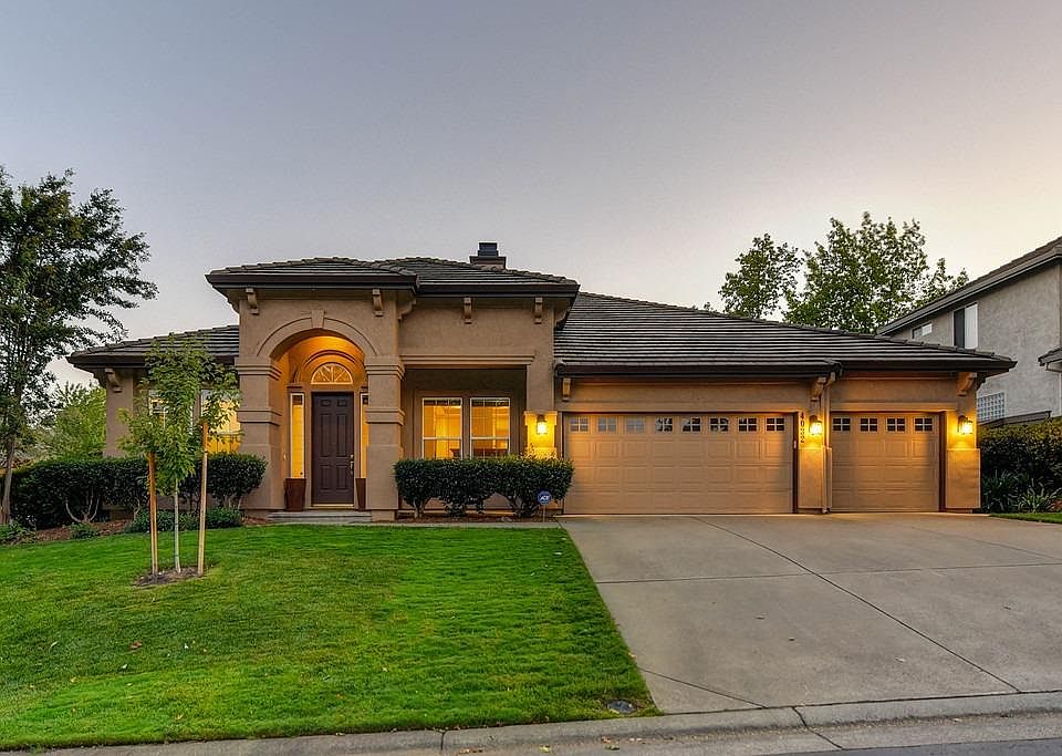 1st image of 4032 Macpheadris Way