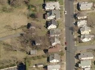 2130 Konnoak View Dr, Winston Salem, NC 27127