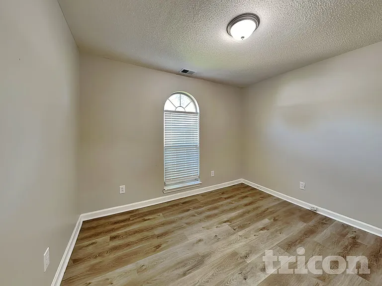 1264 W Briar Ridge Ct — Photo 14