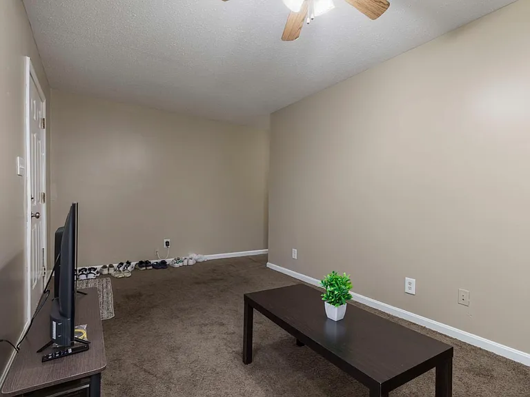 1214 S Preston St #2 — Photo 4