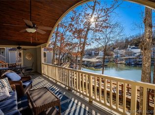 6620 E Lake Point Dr #30, Osage Beach, MO 65065