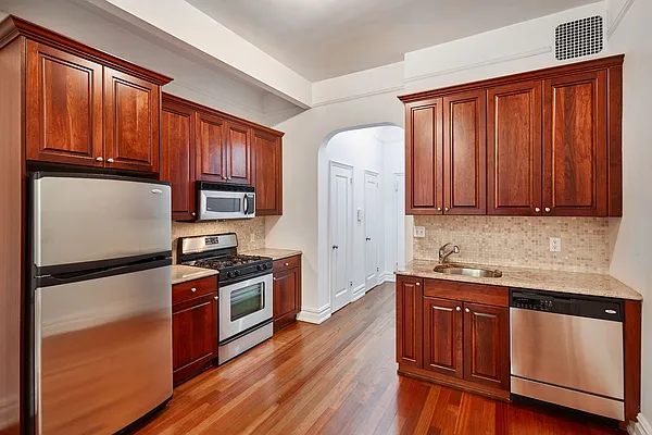 Rented by Vornado Realty Trust | media 24