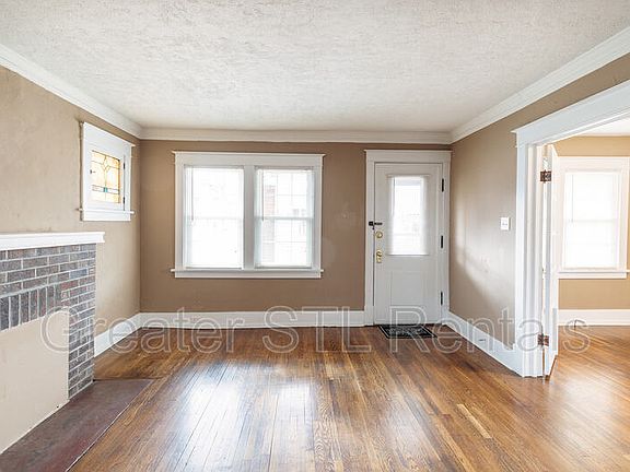 5th image of 8823 Forest Ave