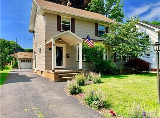 81 Wimbledon Rd, Rochester, NY 14617