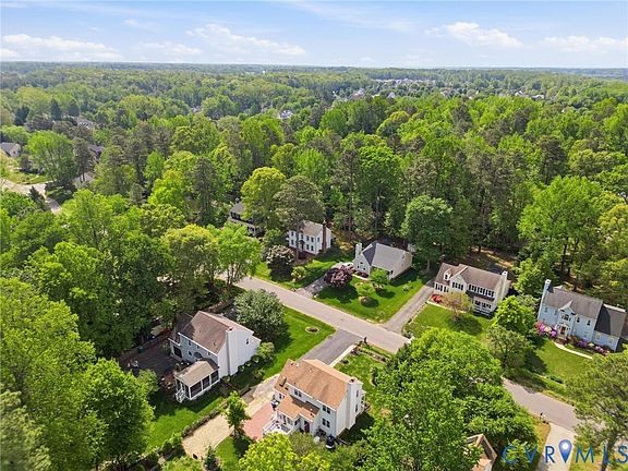 4th image of 9266 Ivy Banks Dr