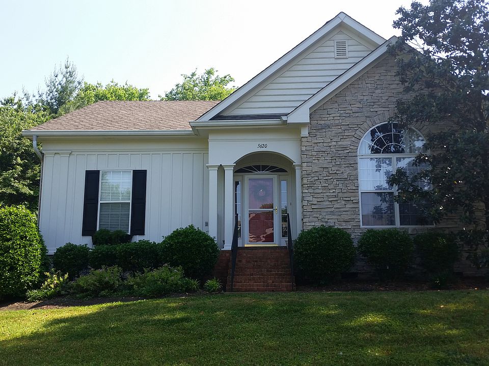 2nd image of 5620 Oakes Dr