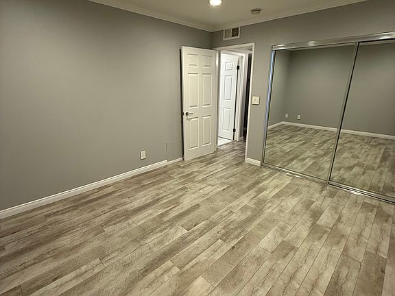3rd image of 340 N Kenwood St APT 301