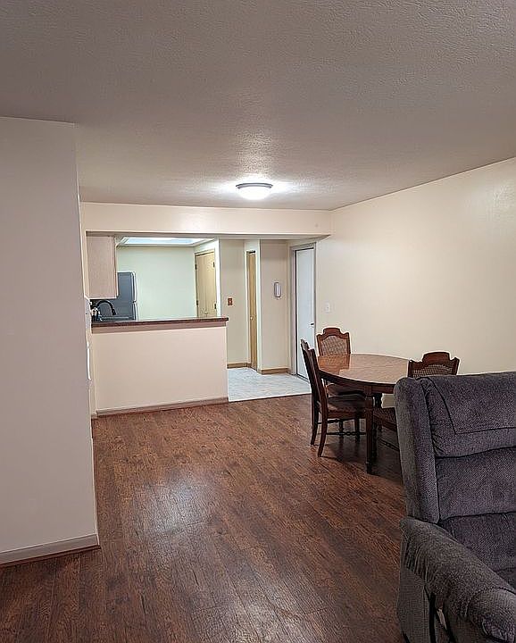 1st image of 695 Hampton Woods Dr