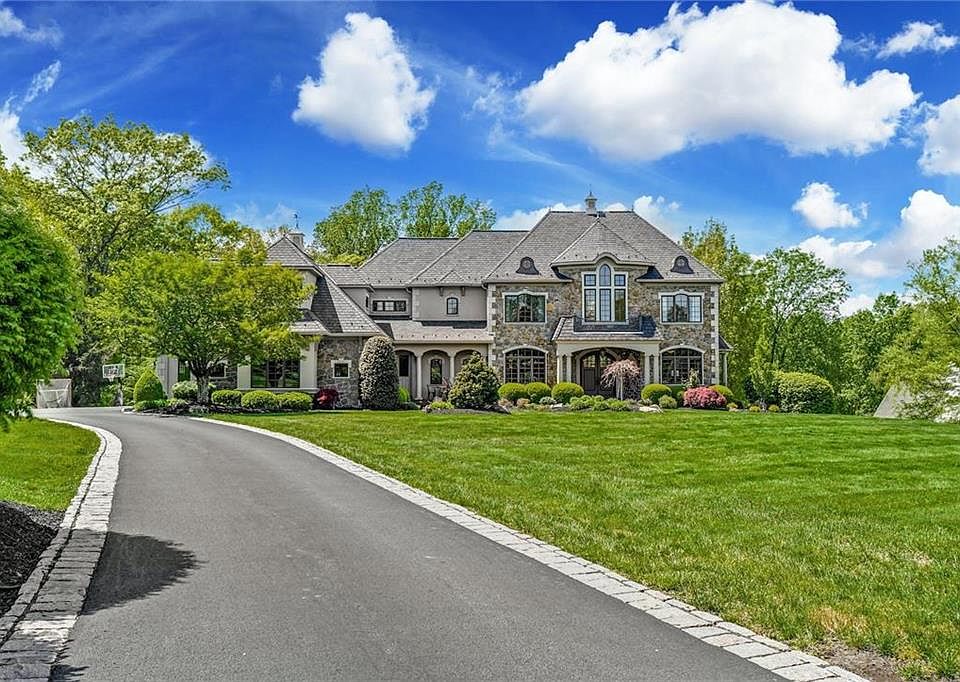 1484 Bette Ln, Hellertown, PA 18055 Zillow