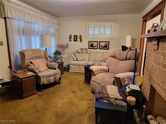 3rd image of 208 S Hazelwood Ave
