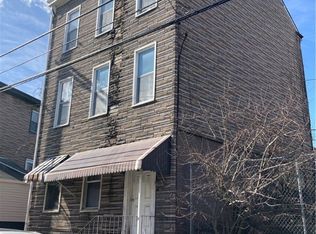 1820 Lowrie St, Pittsburgh, PA 15212