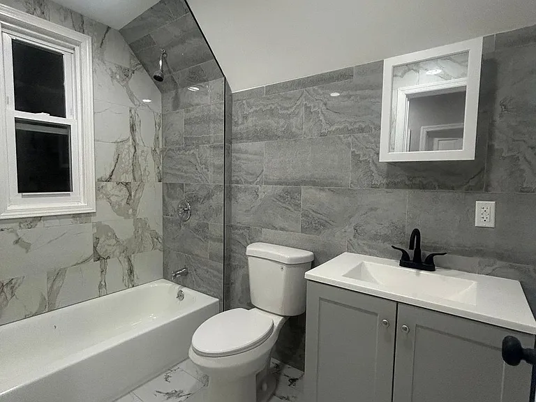 742-744 E 23rd St #3 — Photo 3