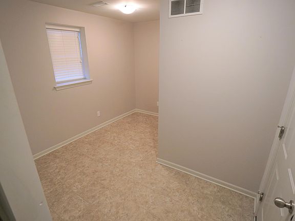 3rd image of 3151 Chambers W