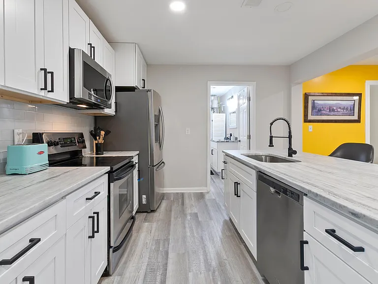 3032 Brook Dr — Photo 18