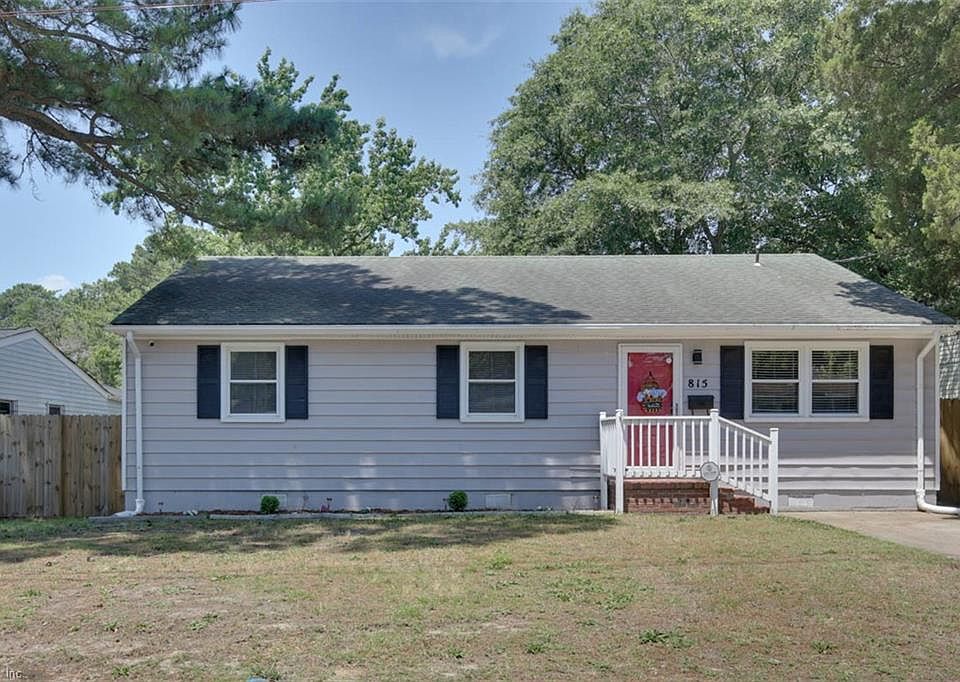 1st image of 815 Pine Harbor Dr
