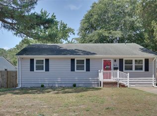815 Pine Harbor Dr, Norfolk, VA 23502