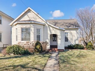 1614 E Oakland Ave, Bloomington, IL