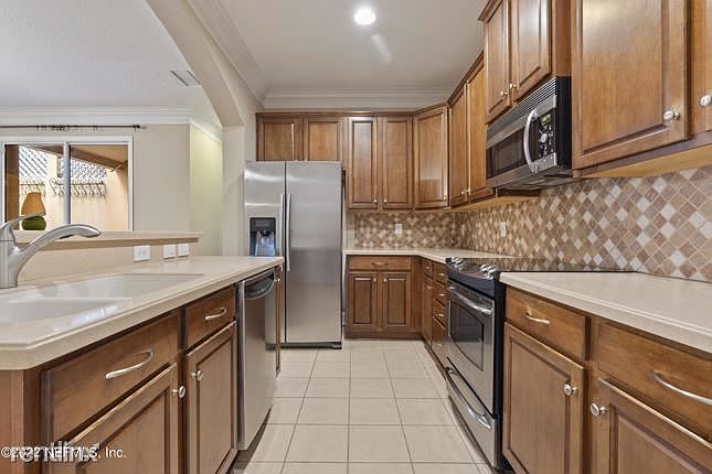 1st image of 6111R Clearsky Dr