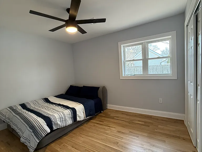 165 Lynbrook Dr — Photo 16