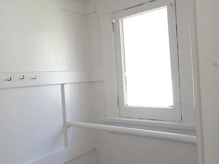 2048 E 3rd St #2048 — Photo 19