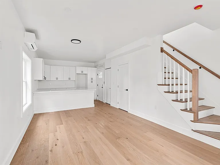 7-9 2nd St #9A — Photo 4