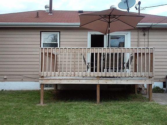 2nd image of 4648 Christopher Ave