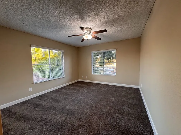 Montebello Villas — Photo 37