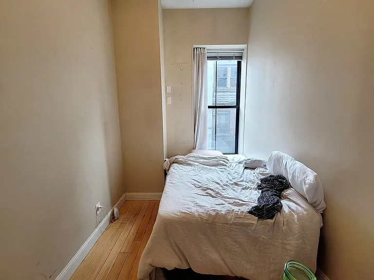37 Temple Pl #404 — Photo 11