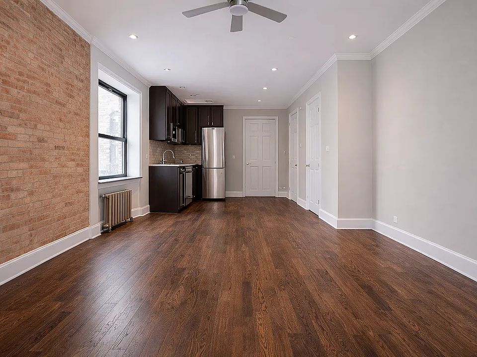 2nd image of 325 E 5th St #B
