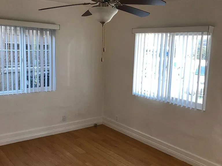 1279-1285 N Chestnut Ave — Photo 1